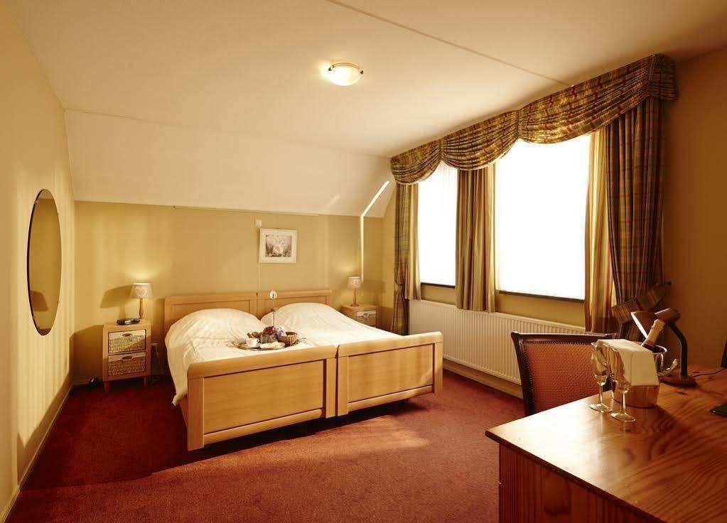 Hotel Nieuw Antiek Хельден Экстерьер фото