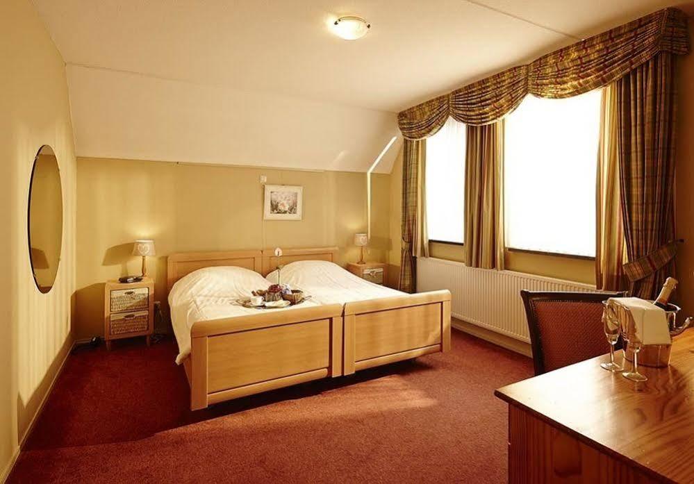 Hotel Nieuw Antiek Хельден Экстерьер фото